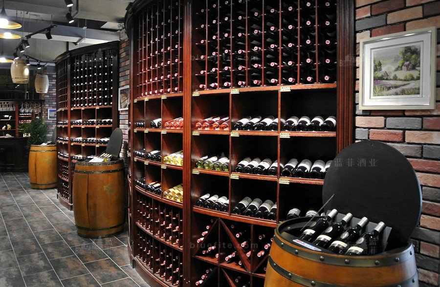 開(kāi)紅酒專(zhuān)賣(mài)店要多少錢(qián)?